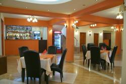 RESTAURANT -HOTEL FLOMARY Bran-Brasov 4.jpg